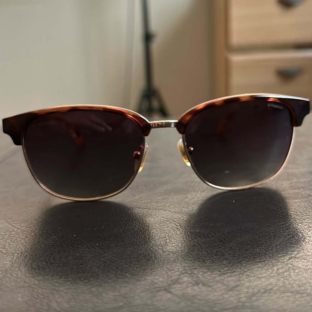 New Polaroid SunGlasses Brown Cheetah Print Glasses